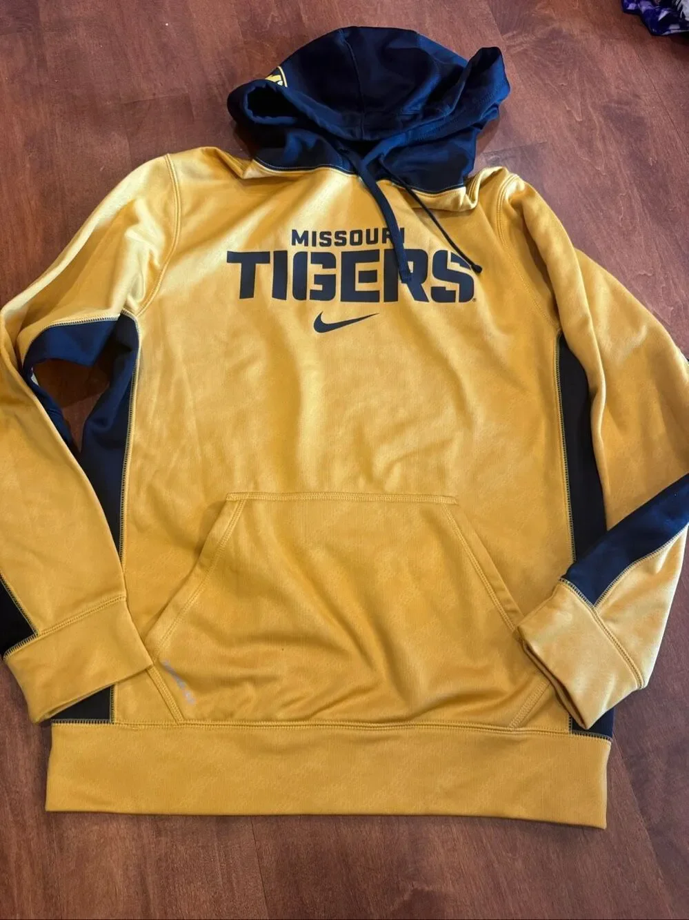 Nike Mizzou Missouri Tigers Therma-FIT Hoodie Men’s Small Gold Black NCAA